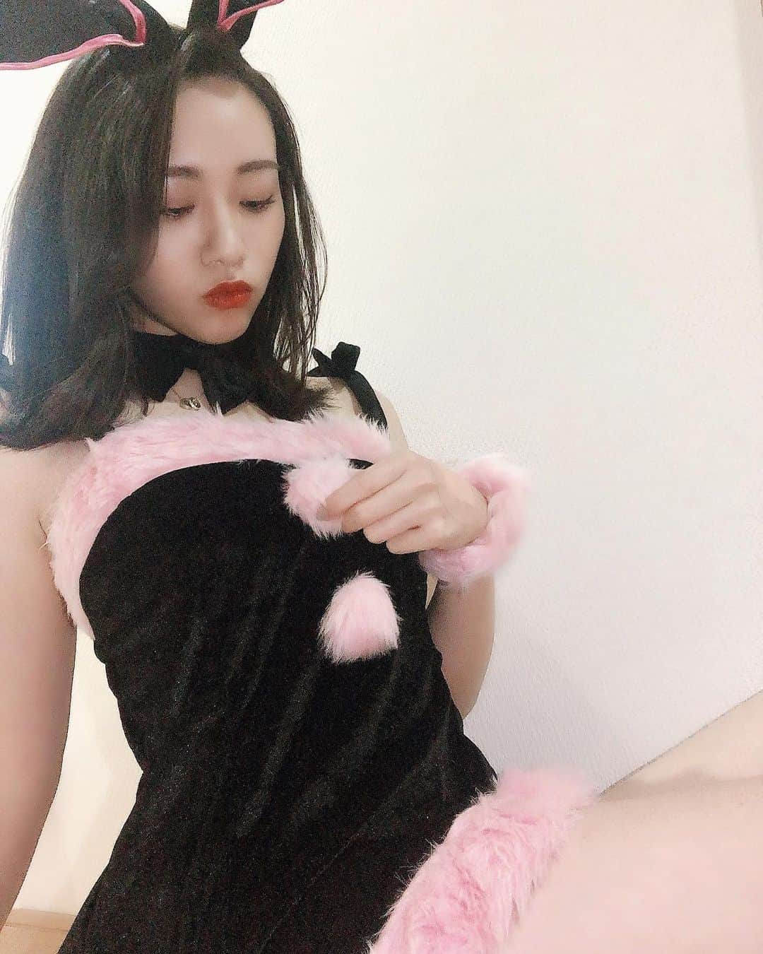 RIKOさんのインスタグラム写真 - (RIKOInstagram)「今日だけsexy shot📸♥️ ————————————— 🎃🎃🎃 #cyberjapan #サイバージャパン #new #新人 #jk #jk3 #happyhalloween #blackbunny #cjd_riko」10月31日 22時36分 - rico_pin07