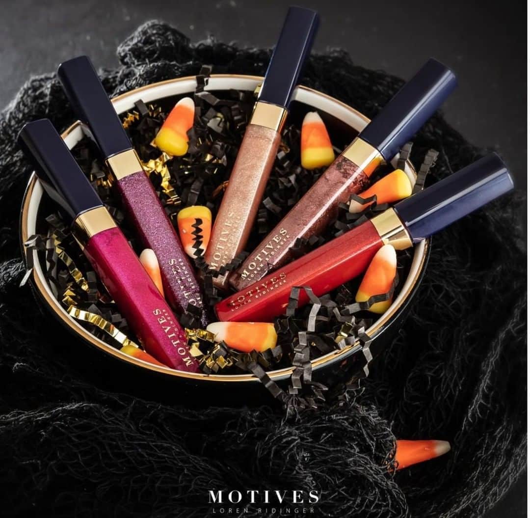 Motives Cosmeticsさんのインスタグラム写真 - (Motives CosmeticsInstagram)「Gift your friends a Halloween🎃 treat they will really love, our LIP CANDIES🍬. For a limited time, purchase a bundle of all 8 LIP CANDIES for only $40 ($143 value).   Tap now to SHOP before they sell out! . .  . . . #motivescosmetics #motives #makeup #beauty #makeupartist #mua #everydaymakeup #naturalmakeup  #makeuptutorial #skincare #makeuplover #makeupaddict #beautywithbenefits  #lipcandies #lipgloss #lipstick #halloweenmakeup」10月31日 23時00分 - motivescosmetics