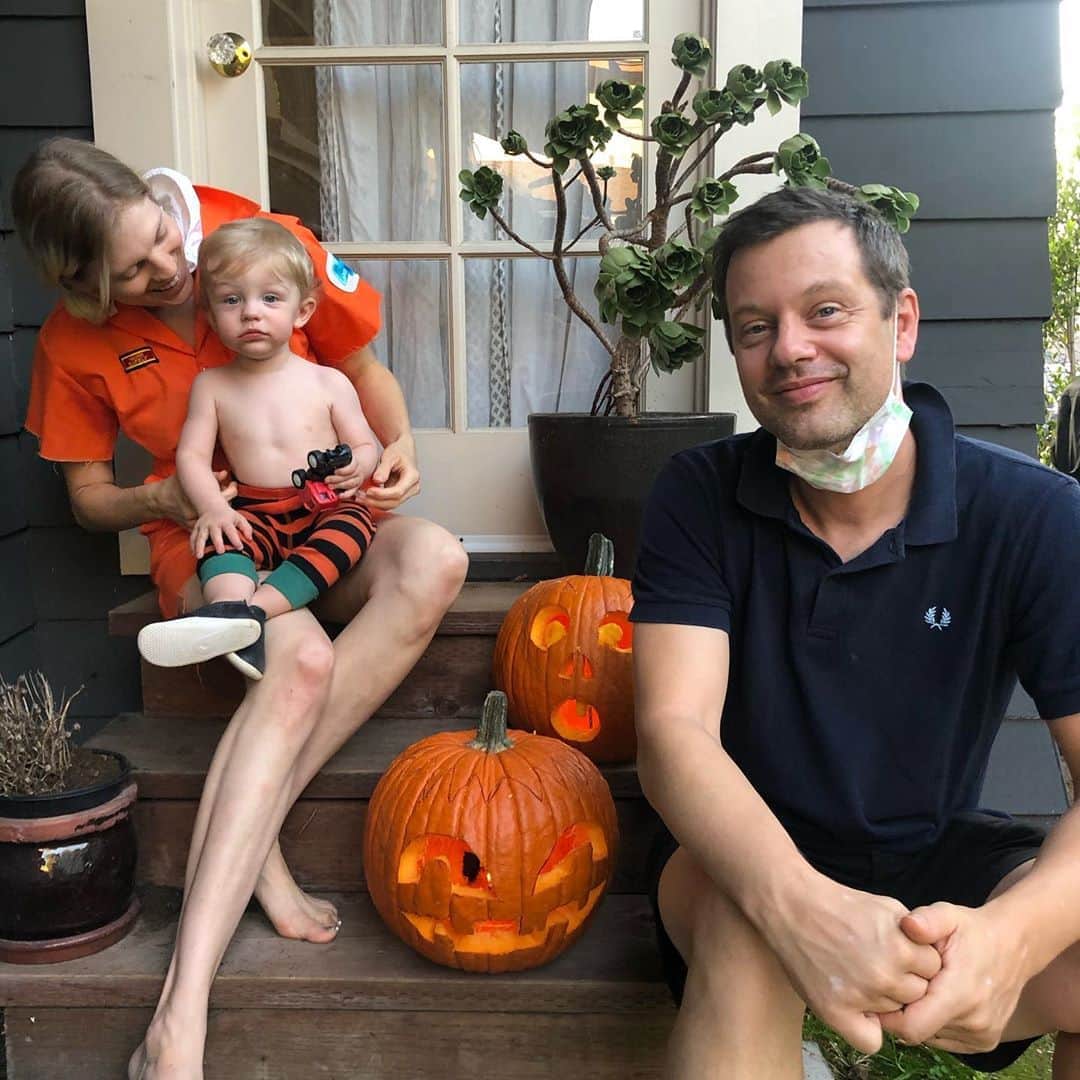 Anna Lylesさんのインスタグラム写真 - (Anna LylesInstagram)「Our little Halloween biscuit turns one today! Our chatty, sweet baby Augustus! We love you!!」10月31日 22時57分 - annag0ts