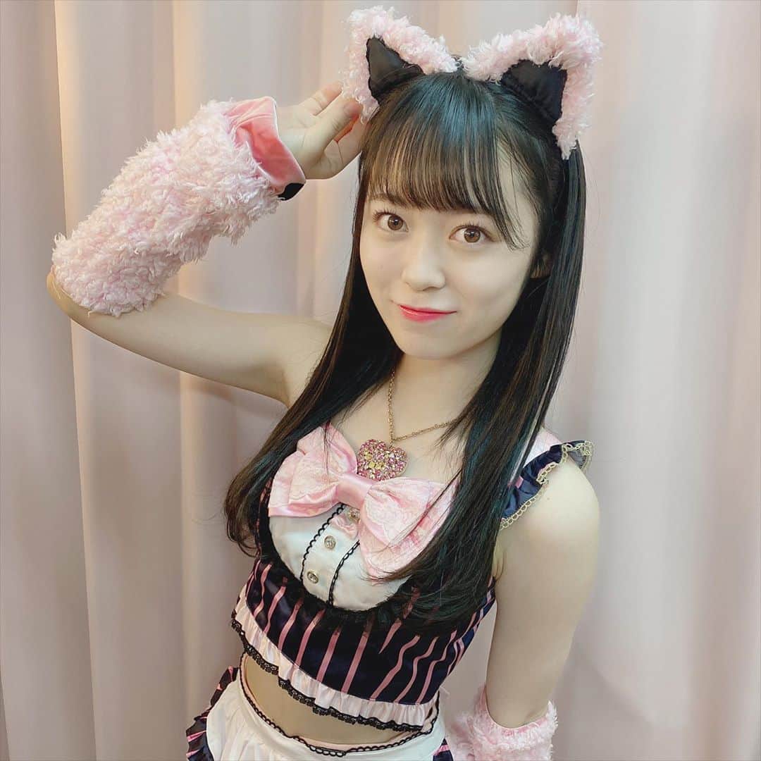 西川怜のインスタグラム：「ハッピーハロウィン♡🐈 . . #ハロウィンコスプレ  #ハロウィン #猫 #AKB48」
