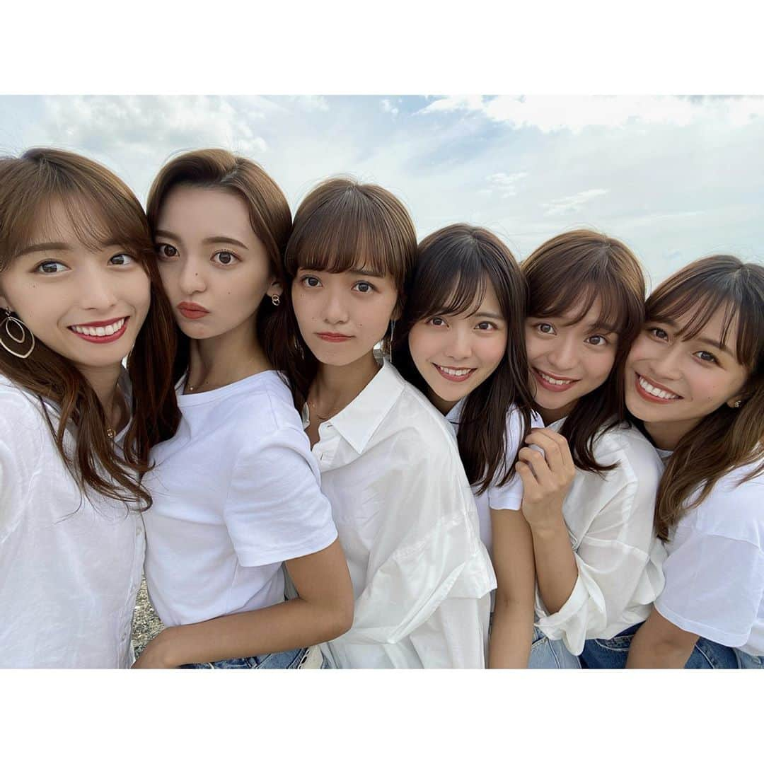 依田奈波さんのインスタグラム写真 - (依田奈波Instagram)「いろいろハプニングはありましたが、先程投票が終了しました！﻿ みなさんを混乱させてしまいごめんなさい😭﻿ ﻿ 今日のYouTubeライブ配信は見てくださいましたか？﻿ 事前に収録したもので、それをオンラインで多くの人がみている媒体で配信するのは本当に緊張しましたが、一生懸命みんなで練習してきた舞台なので無事に最後まで頑張れて良かったです！﻿ ﻿ みてくださっている方に少しでも明るい気持ちになって欲しいという想いが届いていたら嬉しいです。﻿ ﻿ 今日まで応援してくださった方々、﻿ 本当にありがとうございました！﻿ ﻿ 振り返った写真を並べてみました。﻿ この4ヶ月で少し変わったでしょうか？﻿  最後の1枚はミスのみんなとの写真！﻿ ミス6人がこのメンバーで良かったなと 今日も改めて思いました。 本当に仲が良くて、一緒にいるといつも楽しくて、 みんなが本当に大好き！！﻿ ﻿ あとは、明日の結果を待つのみ。﻿ 最後まであたたかく見守っててください😌💓  #青山ミスコン2020 #青学 #青山ミスコン」10月31日 23時12分 - nanami_yoda