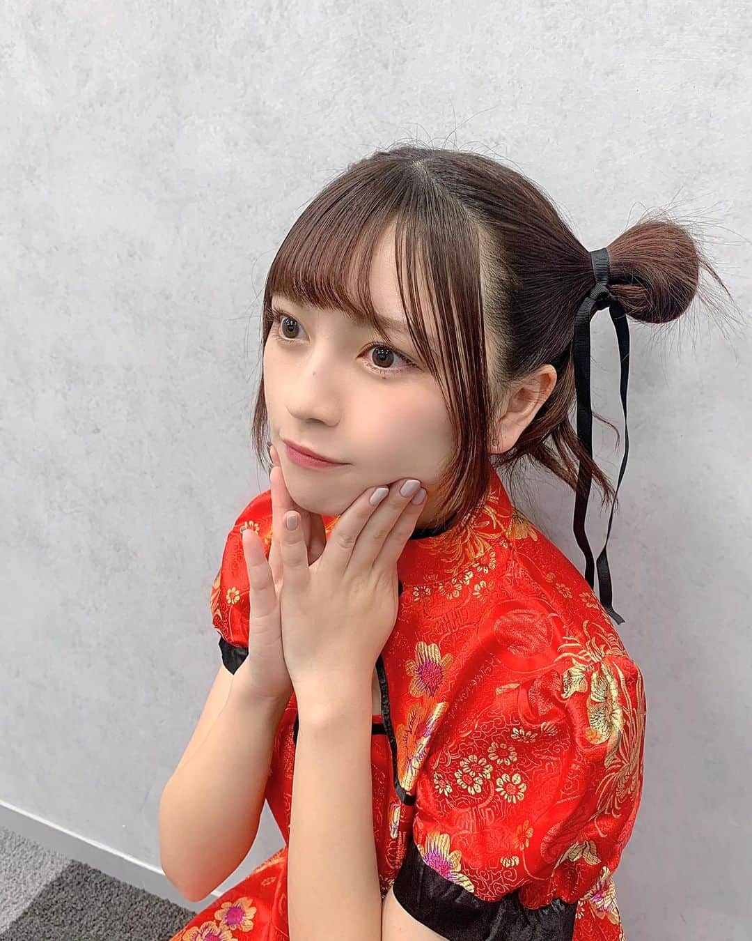 廣川奈々聖のインスタグラム：「ハロウィン〜 🐼❤︎﻿🇨🇳 ﻿ ﻿お団子した❕ ﻿ ﻿ ﻿ #チャイナ服#ハロウィン2020」