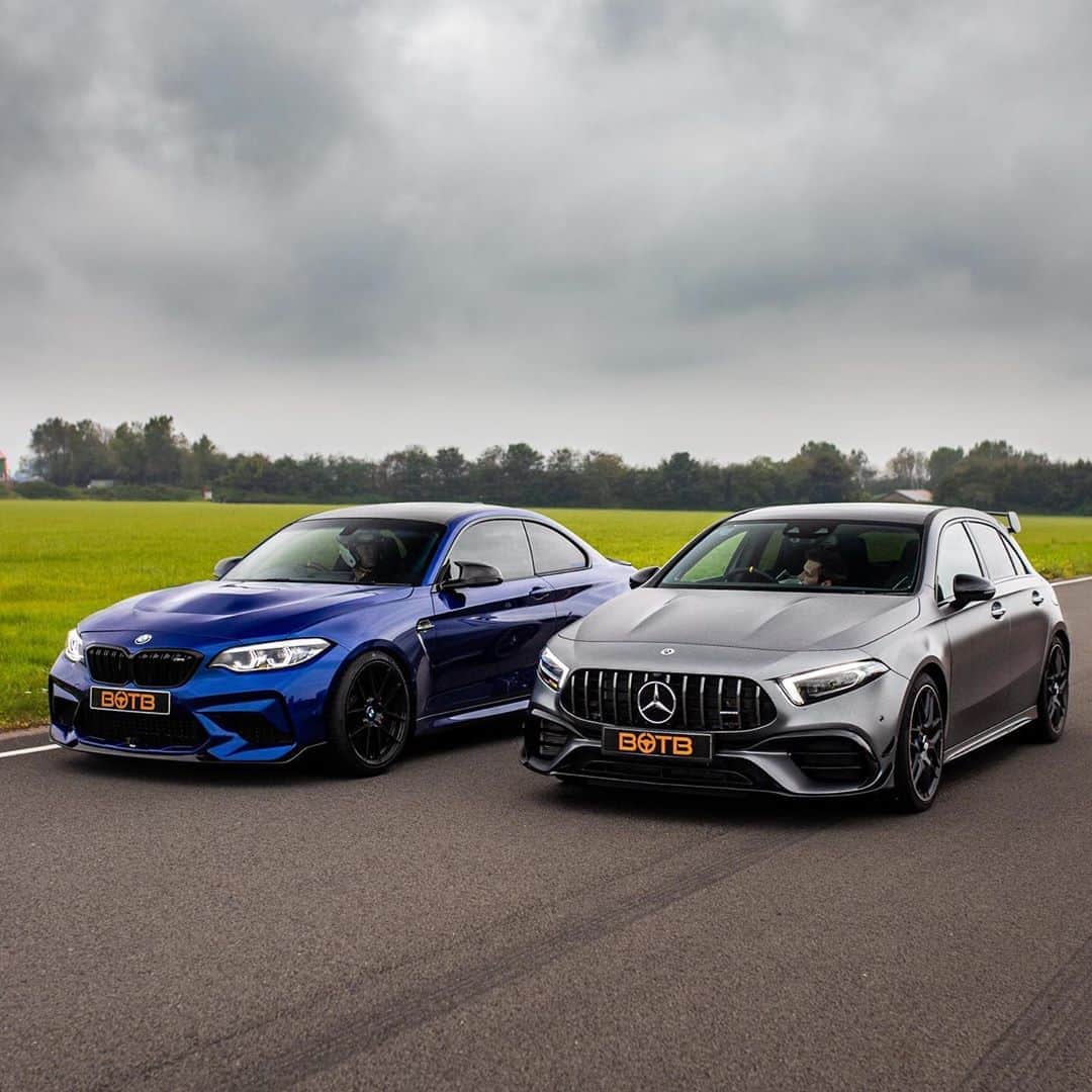 CarsWithoutLimitsさんのインスタグラム写真 - (CarsWithoutLimitsInstagram)「M2 Competition vs A45S AMG - on the track! Now live on YouTube @888MF  #CarsWithoutLimits #M2Competition #A45SAMG」10月31日 23時22分 - carswithoutlimits