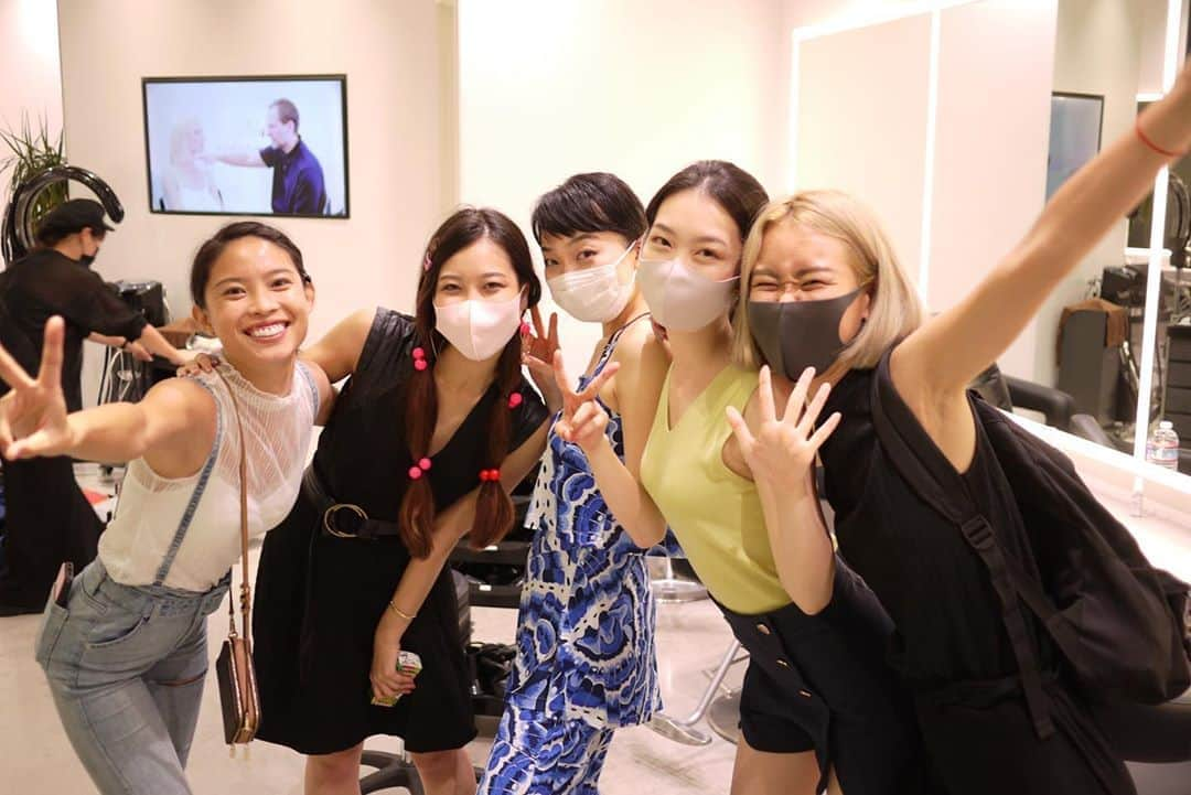 美馬寛子さんのインスタグラム写真 - (美馬寛子Instagram)「The best team anyone could ever ask for!🏆Thank you to all of you for making Miss Universe®Japan 2020 a huge success ✨ It wouldn’t have been possible without you! ❤️❤️❤️  The A team: @mmeegguummi  @misato.jp  @kodomakeup  @sunaoakiyama  @hancockjason0702 @manomi_nemoto @reyna_ozawa  @sakurako.f  @tamae_homma   @missuniverse @missuniversejapan @rock_hairdesign   Special mention: @__ako_kamo__  @yuumi_kato   #ミスユニバース﻿ #ミスユニバースジャパン  #ミスユニバースジャパン2020 #missuniverse  #missuniversejapan  #missuniversejapan2020」10月31日 23時34分 - hirokomima