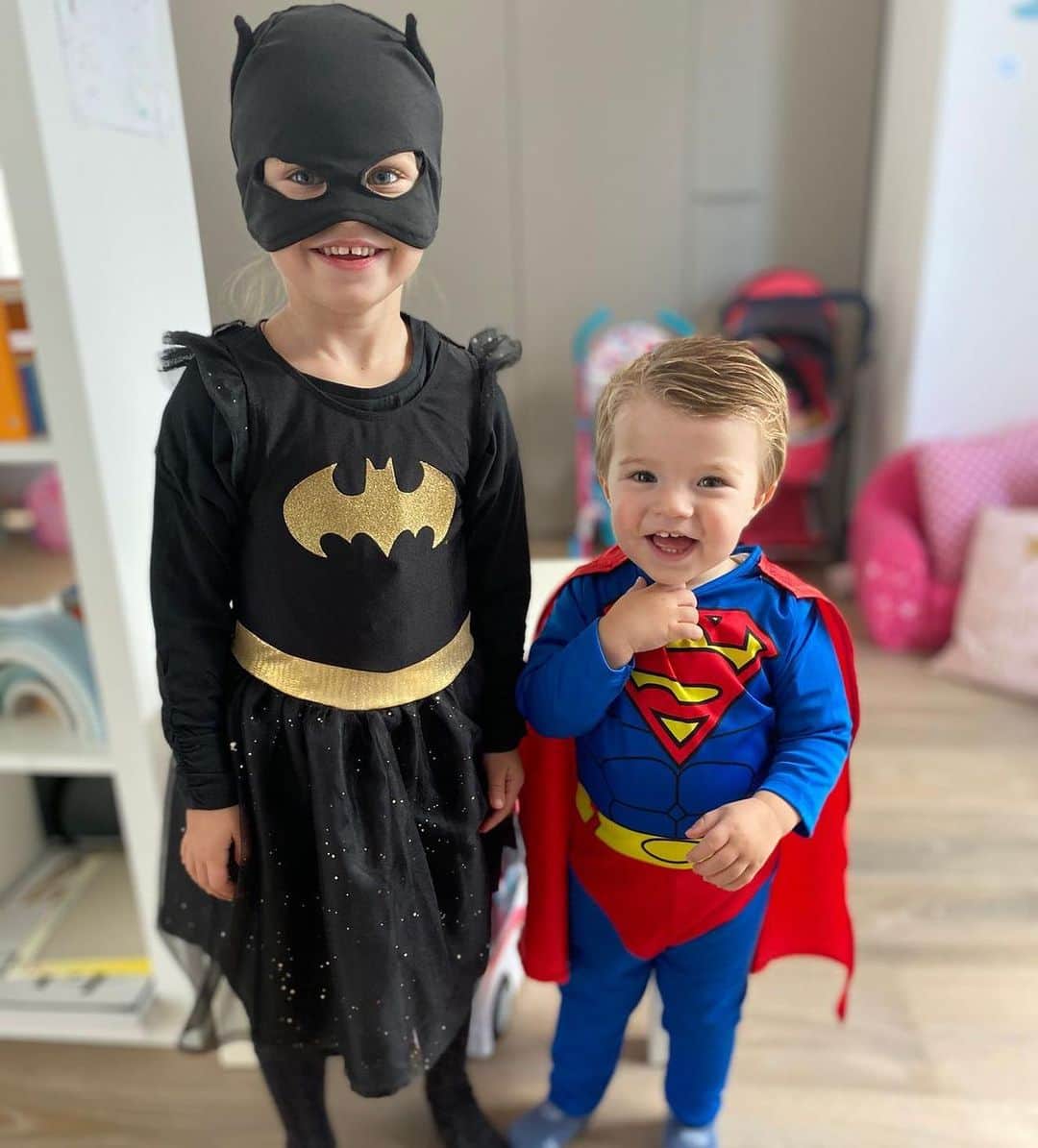 ケヴィン・グロスクロイツのインスタグラム：「Ihr seid meine Superhelden 🤜🏻🤛🏻💯 Werde für euch immer alles tun und geben. Ich hab euch ganz doll lieb ❤️💯  #diebestenkinderderwelt」