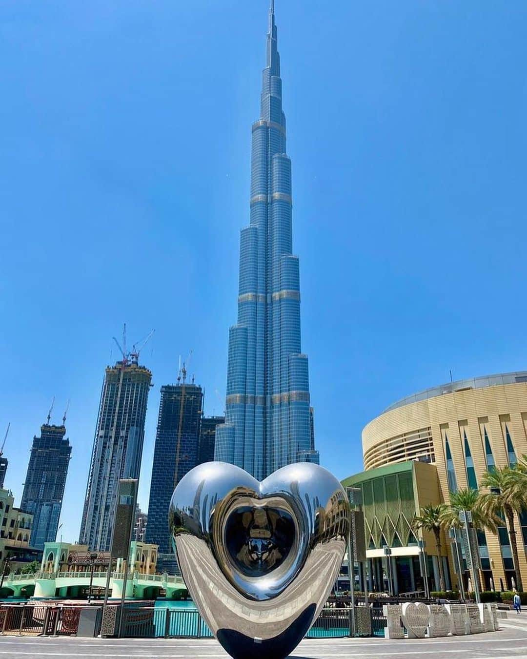 エミレーツ航空さんのインスタグラム写真 - (エミレーツ航空Instagram)「❤️ Dubai  #WorldCitiesDay #MyDubai @visit.dubai  📸 @_maha_hasan  📸 @kajaira19  📸 @christiankonopatzki  📸 @shmoo5z  📸 @100.pixels」11月1日 0時02分 - emirates