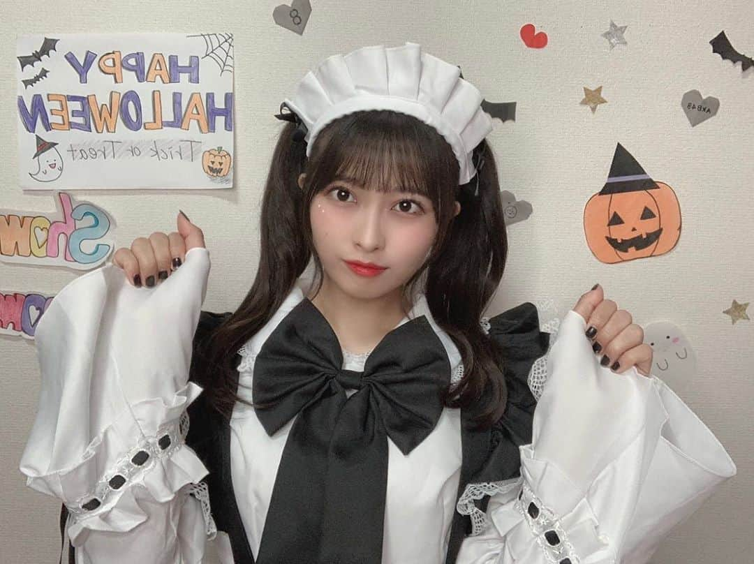 行天優莉奈さんのインスタグラム写真 - (行天優莉奈Instagram)「happy Halloween🎃  今年はメイドさんのコスプレをして見ました👻👻  #ハロウィンコスプレ  #一度は #メイドさん #なりたくて #ツインテール #行天優莉奈」11月1日 0時15分 - yurina.0314