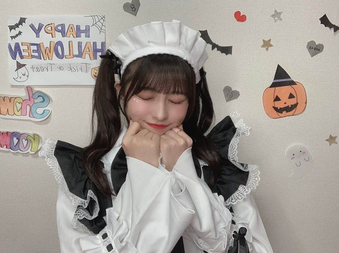 行天優莉奈さんのインスタグラム写真 - (行天優莉奈Instagram)「happy Halloween🎃  今年はメイドさんのコスプレをして見ました👻👻  #ハロウィンコスプレ  #一度は #メイドさん #なりたくて #ツインテール #行天優莉奈」11月1日 0時15分 - yurina.0314