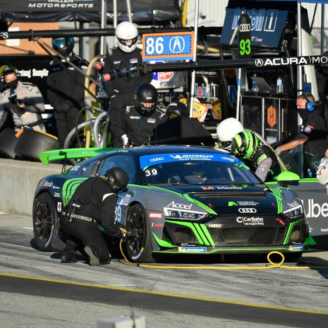 ミシュランさんのインスタグラム写真 - (ミシュランInstagram)「The first winners of @imsa_racing trip to Monterey complete in Saturday’s Michelin Pilot Challenge event. Stay tuned Sunday to see who wins in the WeatherTech race, on NBCSN at 6:30pm ET. #IMSA #IMPC #IMSAMonterey」11月1日 11時09分 - michelinusa