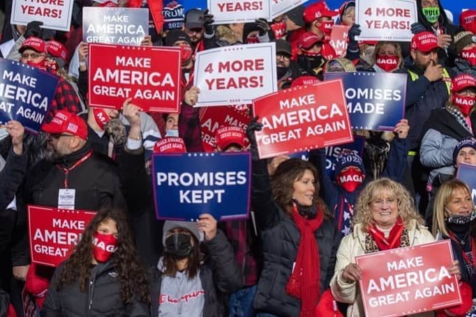 ドナルド・トランプさんのインスタグラム写真 - (ドナルド・トランプInstagram)「Thank you Montoursville, Pennsylvania! #VOTE #MAGA」11月1日 11時12分 - realdonaldtrump