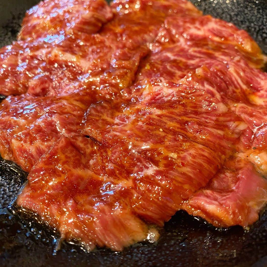 東京肉レポートのグルメインスタ