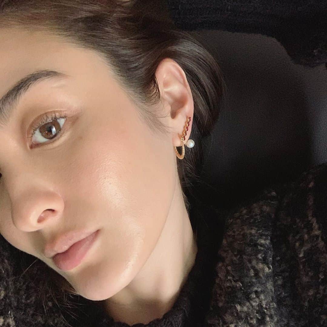 オードリー亜谷香のインスタグラム：「Ear candy ❤️ @pastierra x @naoko.ts」