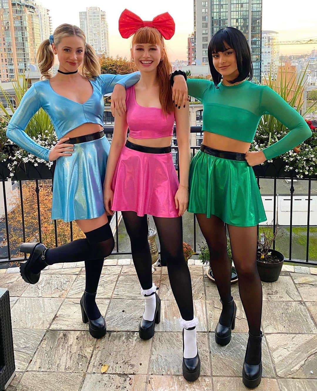 リリ・ラインハルトのインスタグラム：「You asked... we delivered. Powerpuff Girls 💙❤️💚」