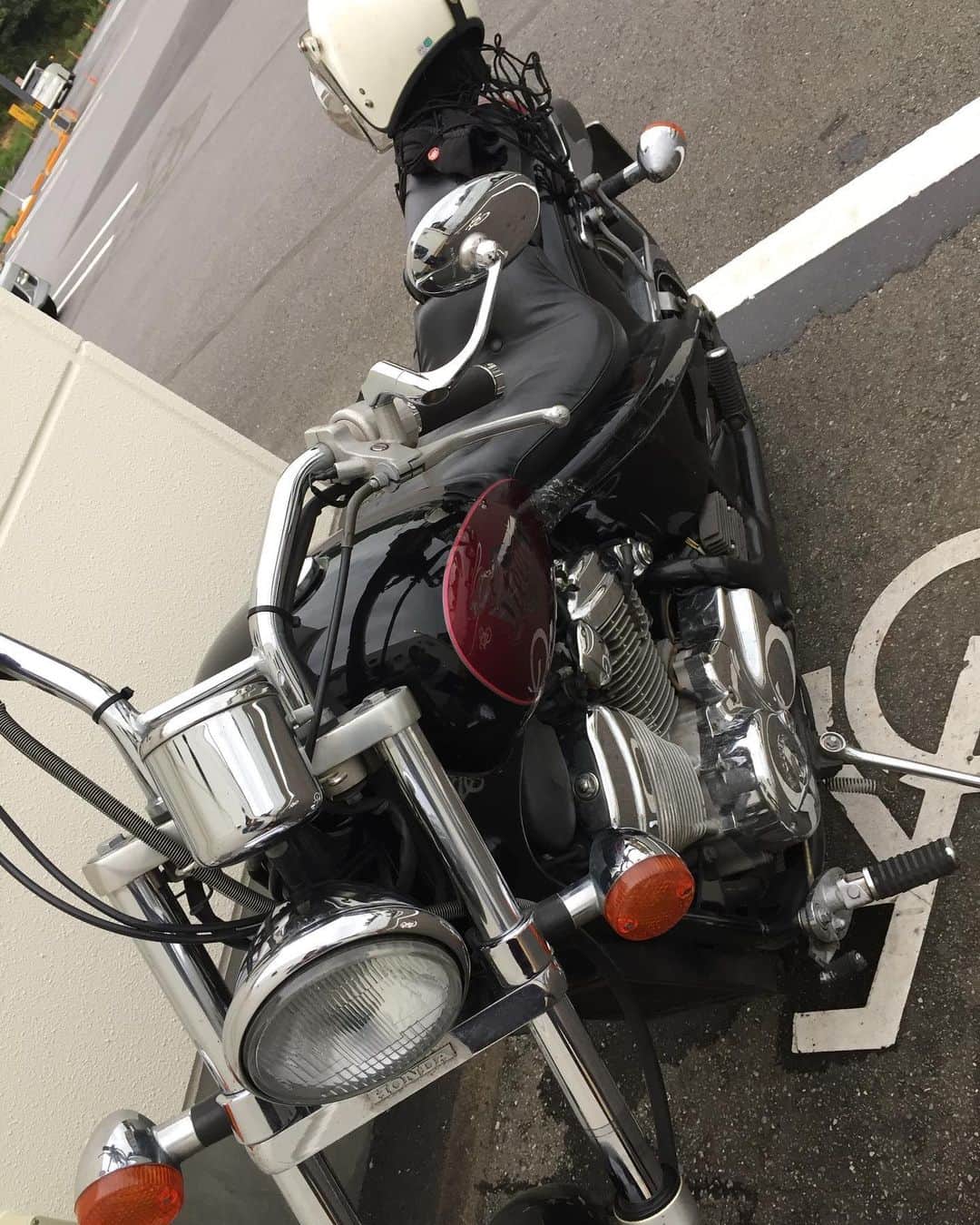 小林由佳さんのインスタグラム写真 - (小林由佳Instagram)「いつも乗るの夜だから天気の良い昼間に乗りたいな👀でもいっぱいドライブできるなら車運転したい🚗 #bike #秋 #紅葉 #ドライブ」11月1日 10時58分 - ykp_qkb