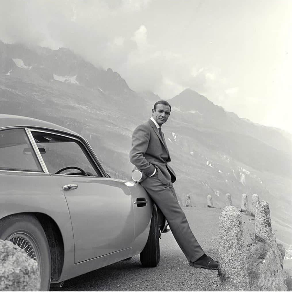 C. Lawrence Greavesのインスタグラム：「Both me, and my Dad before me bought Aston Martin’s and #bespoke suits all because of the character this man portrayed as #JamesBond In fact the first batch of @opkix we ever made, I reserved serial number #007  My Mum and Dad’s nicknames back in the day from @matt.l.kerr were Bond and Moneypenny Last but not least, to gain access to our Neighborhood, we even have our very owned Bond themed entry code.  A tip of the hat to a tremendous actor that impacted culture in a meaningful way  #RIP #SeanConnery」