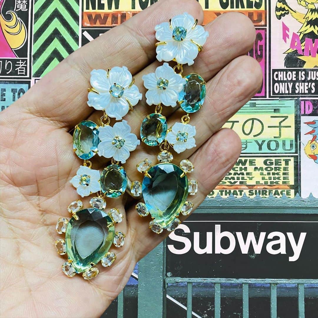 のインスタグラム：「A big hello from NY. Missing the days when you could visit our studio, meeting you at trade shows, and trunk shows . Looking forward to hopefully seeing you all again soon !. . . . .」