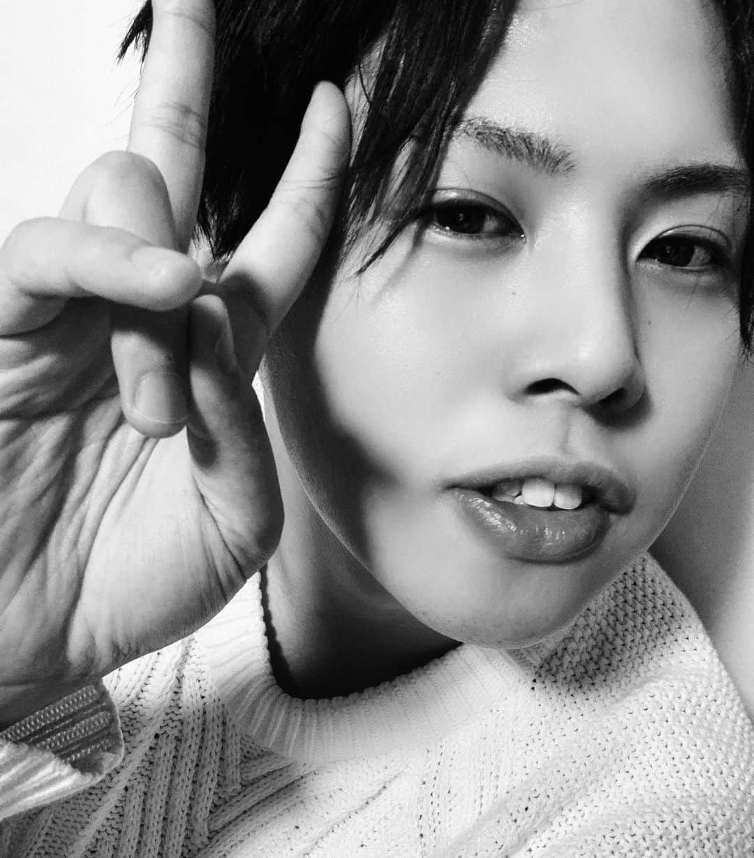 のインスタグラム：「#ピース」