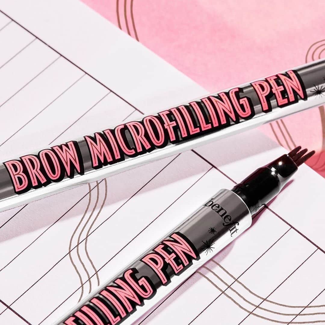 Benefit Cosmeticsさんのインスタグラム写真 - (Benefit CosmeticsInstagram)「Beneboos—doing your brows doesn’t have to be scary! 👻 Our #browmicrofillingpen is here to stay & slay in your brows all day! Waterproof ☑️ Smudge-proof ☑️ Easy to apply ☑️ #benefit」11月1日 2時34分 - benefitcosmetics