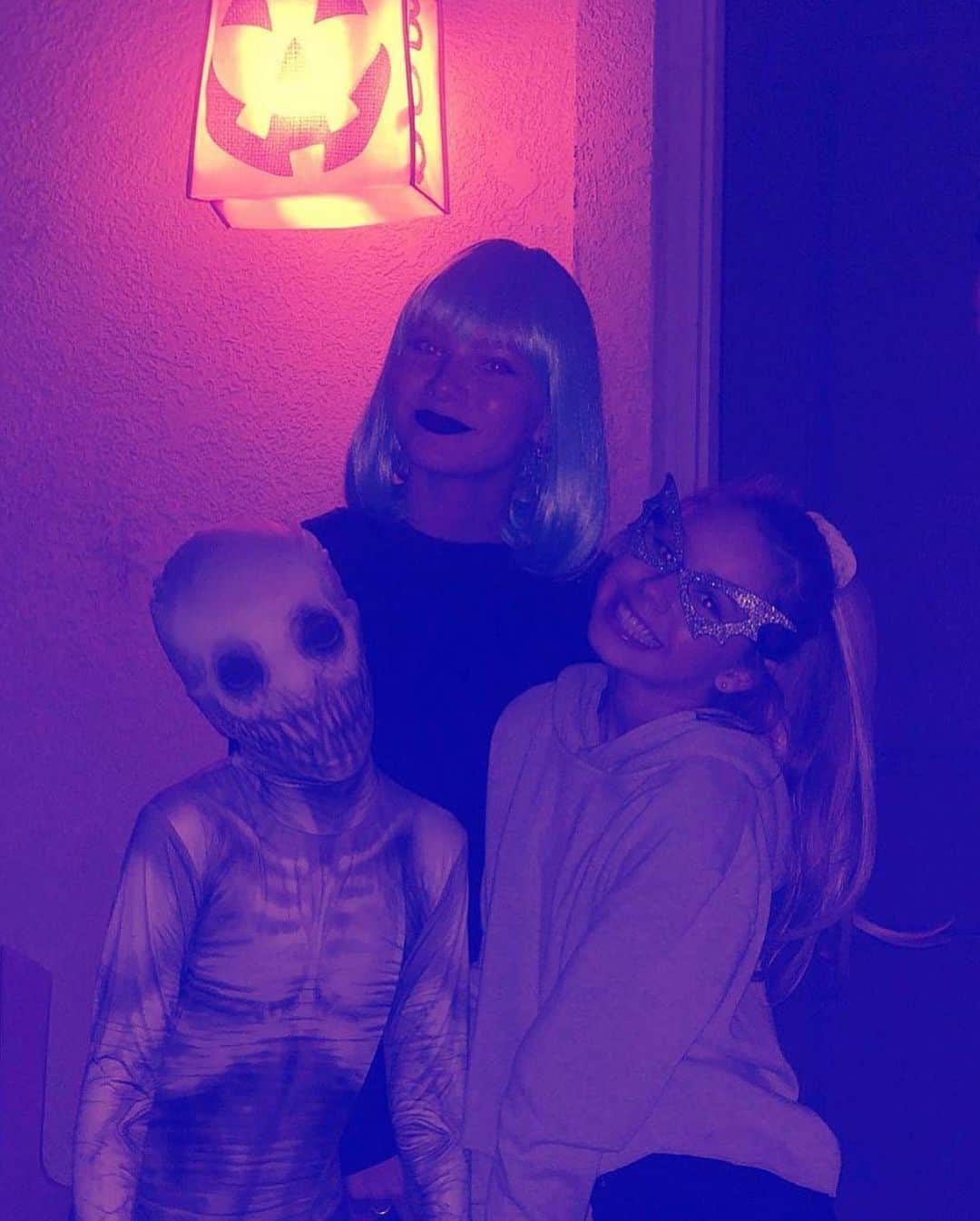 Ruby Rose Turnerさんのインスタグラム写真 - (Ruby Rose TurnerInstagram)「#happyhalloween 🖤👻」11月1日 2時47分 - rubyroseturner