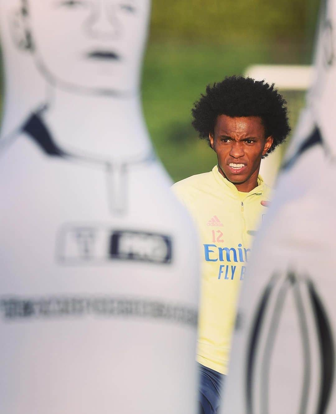 アーセナルFCさんのインスタグラム写真 - (アーセナルFCInstagram)「⏪ swipe for more training pics⁠ 📸  ⁠⠀ #MUNARS #Arsenal #training #preparation #premierleague #Willian #Lacazette #Willian #Aubameyang #Bellerin #Saka  #Tierney #Arteta #Partey」11月1日 2時57分 - arsenal