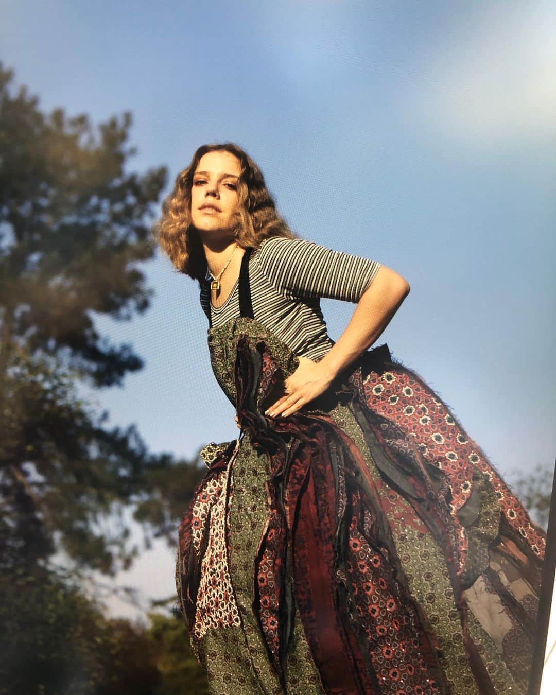 Alice Wegmannのインスタグラム：「🌬🌎🪐💫🌼🍃 fotos das fotos」