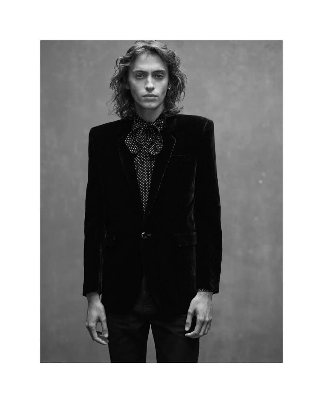 サンローランさんのインスタグラム写真 - (サンローランInstagram)「SAINT LAURENT by ANTHONY VACCARELLO  AT LARGE MAGAZINE EDITORIAL @atlargemagazine  PHOTOGRAPHED by @markseliger  #YSL #SaintLaurent #YvesSaintLaurent @anthonyvaccarello」11月1日 4時02分 - ysl