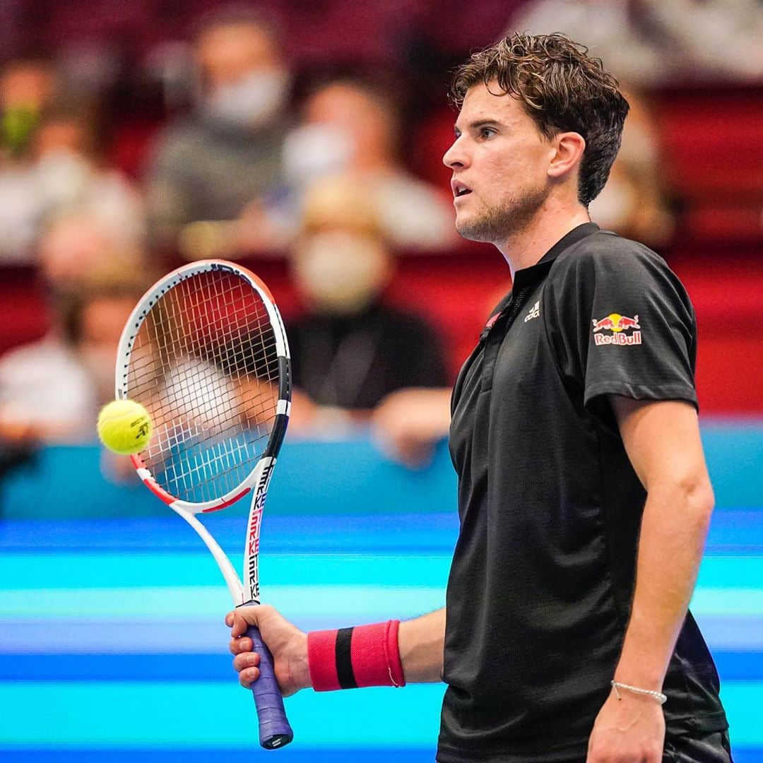 ドミニク・ティエムさんのインスタグラム写真 - (ドミニク・ティエムInstagram)「As many of you already have seen, unfortunately, I had to withdraw from the Paris Bercy Masters this year, due to an injury on my right foot. My team and I decided that it is best to rest this week to be fully recovered for the ATP Nitto Finals. I'm looking forward being back in Paris next year.」11月1日 4時03分 - domithiem