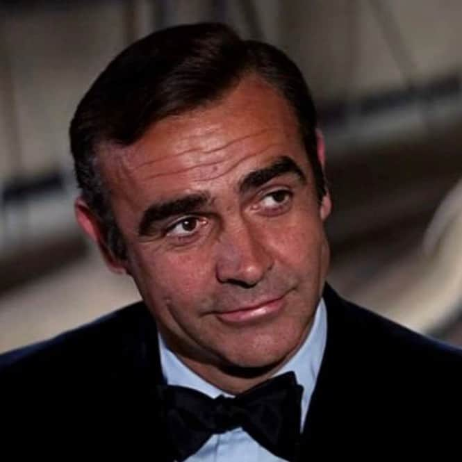 ポール・ブラックソーンのインスタグラム：「The man. RIP Sean Connery.」