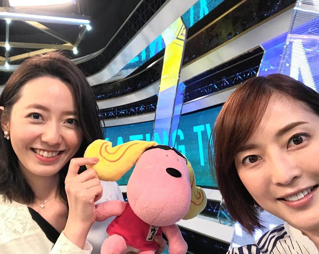 のインスタグラム：「フィギュアスケートTV。 BSフジにて、11月1日（日）夕方5時から放送です📺✨ どうぞ宜しくお願いいたします😌⛸ ・ ・ #フィギュアスケート  #フィギュアスケートtv  #bsフジ  #フジテレビ  #台場  #内田嶺衣奈 アナウンサーと #有難うございました  #今月の内田さんの衣装かわいいのです #フィギュアっぽい #外もめっきり寒くなってきましたね #体調などお気をつけて #今月もよろしくお願いします」
