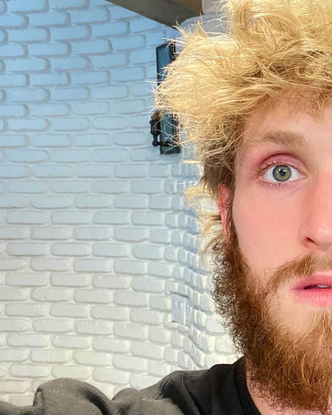 ローガン・ポールさんのインスタグラム写真 - (ローガン・ポールInstagram)「happy halloween swipe for a treat」11月1日 5時33分 - loganpaul