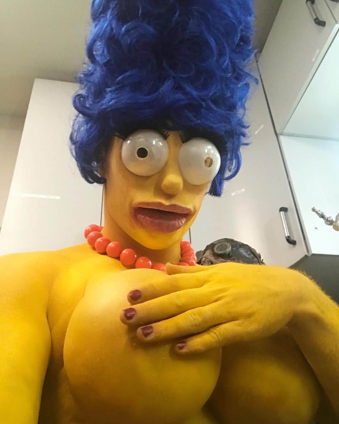 コルトン・ヘインズのインスタグラム：「Happy Halloween!!! The last photo is why I’m like this lol...I blame my mom 😂❤️」