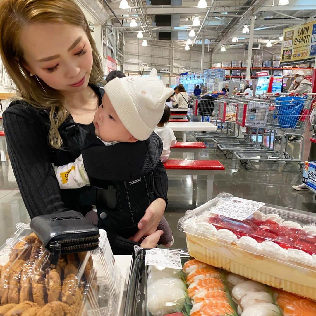 Lisaのインスタグラム：「コストコで爆買い🥺  #ちゃっかりエグゼクティブ会員 #コストコのガソリンも安いよ⛽️」
