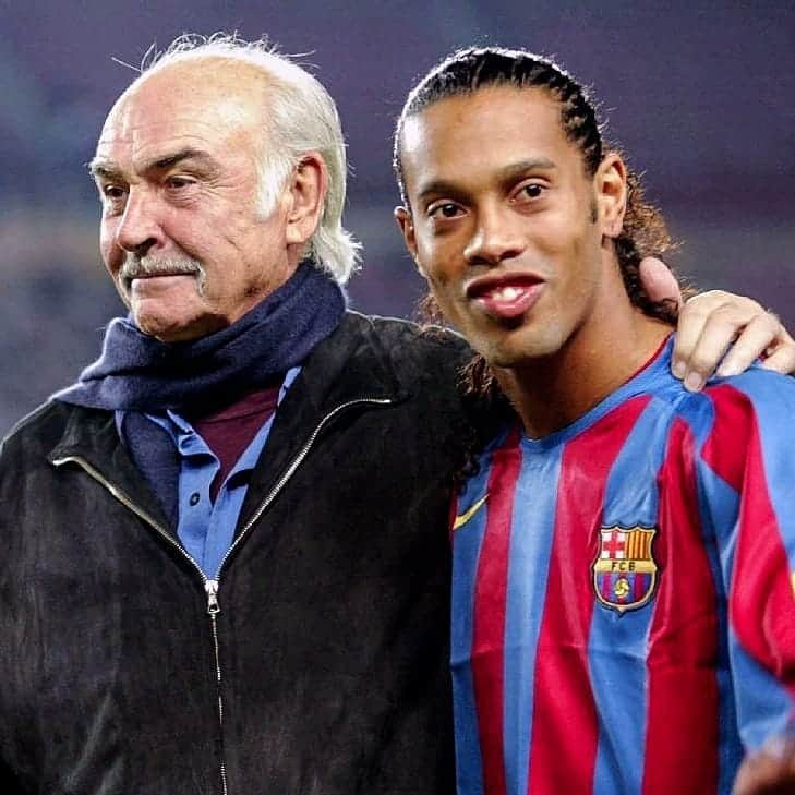 ロナウジーニョさんのインスタグラム写真 - (ロナウジーニョInstagram)「Rest in peace, Sir Sean Connery 🙏🏾  #SeanConnery」11月1日 6時17分 - ronaldinho