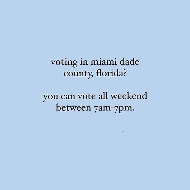 デミ・ロヴァートさんのインスタグラム写真 - (デミ・ロヴァートInstagram)「Florida please show up, we need you🖤repost from @arianagrande」11月1日 6時37分 - ddlovato