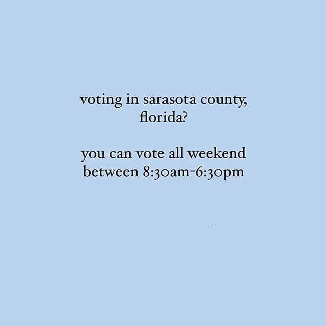 デミ・ロヴァートさんのインスタグラム写真 - (デミ・ロヴァートInstagram)「Florida please show up, we need you🖤repost from @arianagrande」11月1日 6時37分 - ddlovato