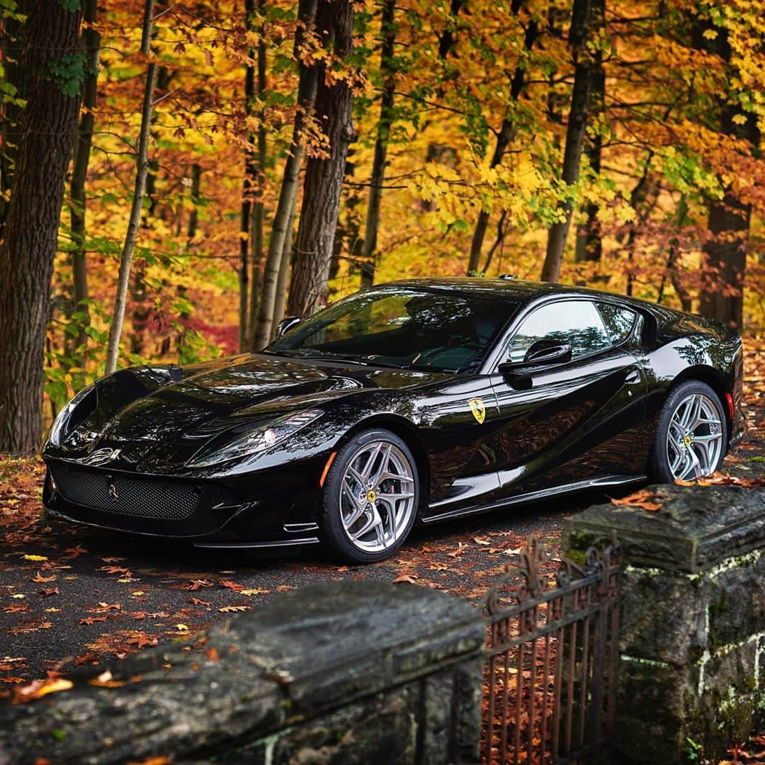 Ferrari USAさんのインスタグラム写真 - (Ferrari USAInstagram)「Bringing you black Ferraris and wild spiders on this spooky Halloween.⁣ ⁣ #Ferrari #HappyHalloween⁣ ⁣ 📷:⁣ 3.@ferrarioflongisland⁣ 4.@ferrariofseattle」11月1日 7時16分 - ferrariusa