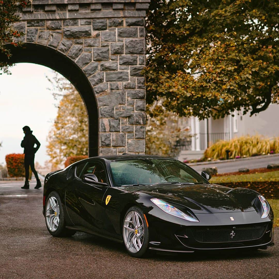 Ferrari USAさんのインスタグラム写真 - (Ferrari USAInstagram)「Bringing you black Ferraris and wild spiders on this spooky Halloween.⁣ ⁣ #Ferrari #HappyHalloween⁣ ⁣ 📷:⁣ 3.@ferrarioflongisland⁣ 4.@ferrariofseattle」11月1日 7時16分 - ferrariusa