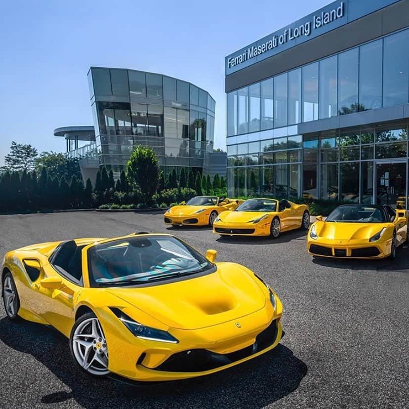 Ferrari USAさんのインスタグラム写真 - (Ferrari USAInstagram)「Bringing you black Ferraris and wild spiders on this spooky Halloween.⁣ ⁣ #Ferrari #HappyHalloween⁣ ⁣ 📷:⁣ 3.@ferrarioflongisland⁣ 4.@ferrariofseattle」11月1日 7時16分 - ferrariusa