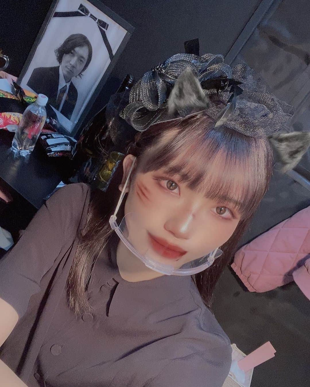 石原美沙紀のインスタグラム：「喪服似合う選手権あったらいいとこまでいくとおもう🎃#ハロウィンコスプレ #舞台　#アイドル　#ハロウィン　#フォローミー #followforfollowback #likeforlikes #love #推しのいる生活 #グラビア　#自撮り　#モデル　#女優　#喪服」