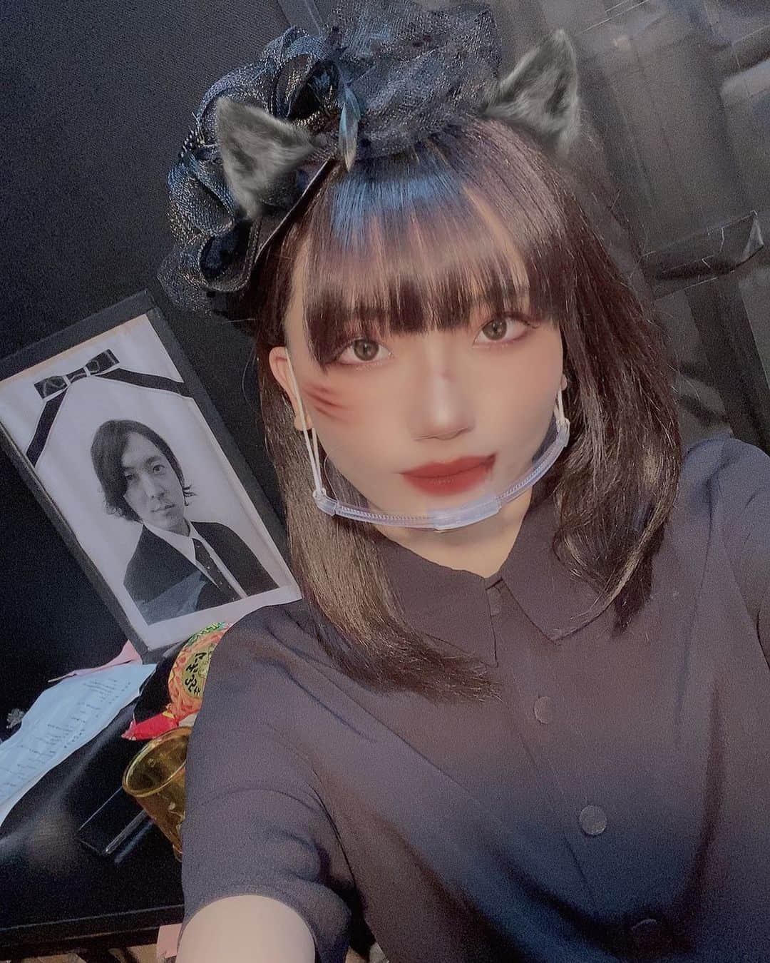 石原美沙紀のインスタグラム：「喪服似合う選手権あったらいいとこまでいくとおもう🎃#ハロウィンコスプレ #舞台　#アイドル　#ハロウィン　#フォローミー #followforfollowback #likeforlikes #love #推しのいる生活 #グラビア　#自撮り　#モデル　#女優　#喪服」
