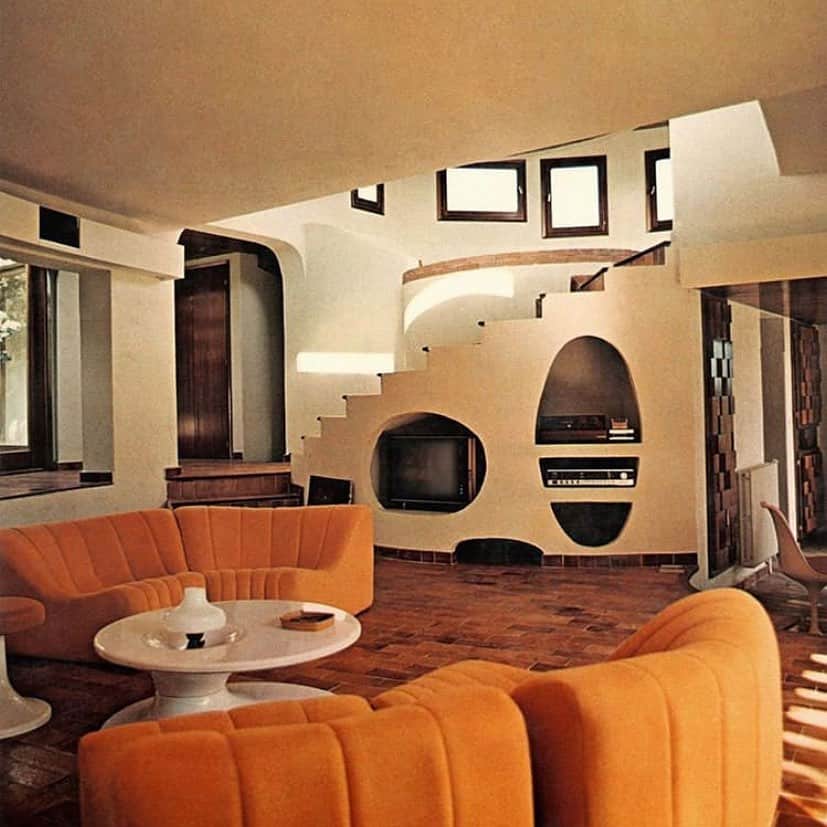 グラフ&ランツのインスタグラム：「Interiors for Today, 1975 by Franco Magnani. Via @mugu_____mugu 🖤」