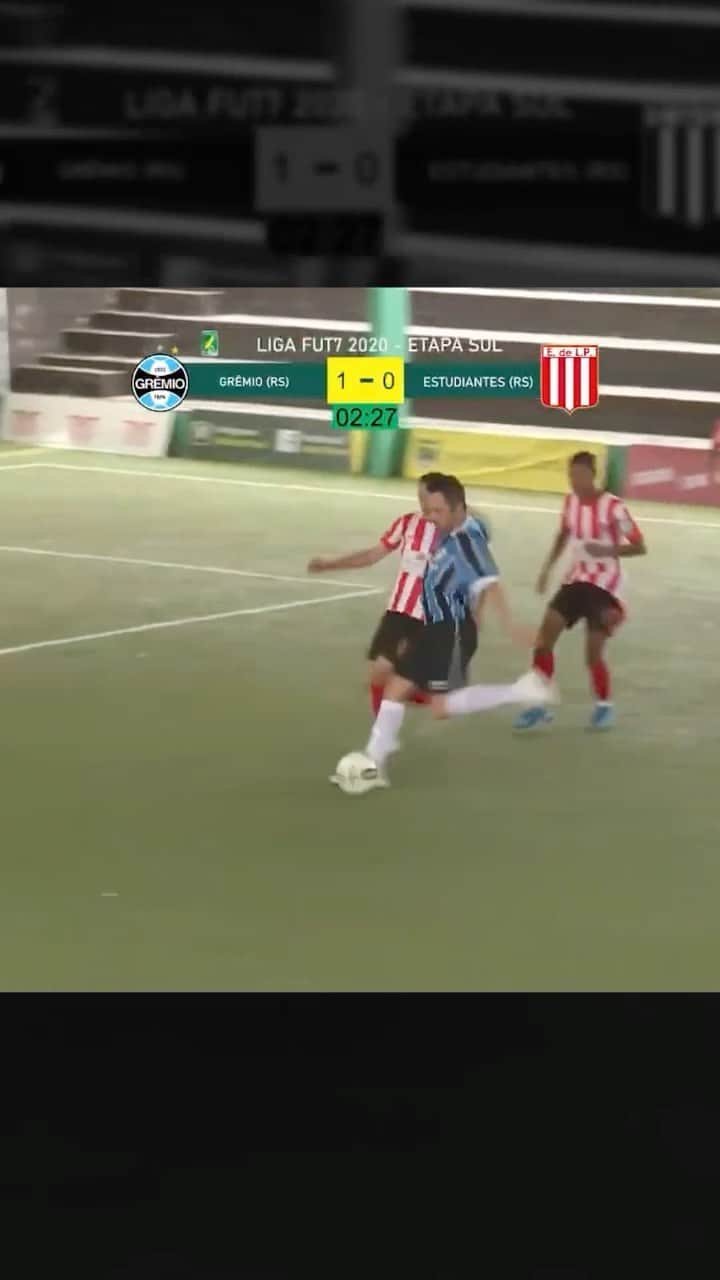 アレッサンドロ・ローザ・ヴィエイラのインスタグラム：「O 1º a gente nunca esquece ⚽️🥅✅ 🔵⚫️⚪️   gre」