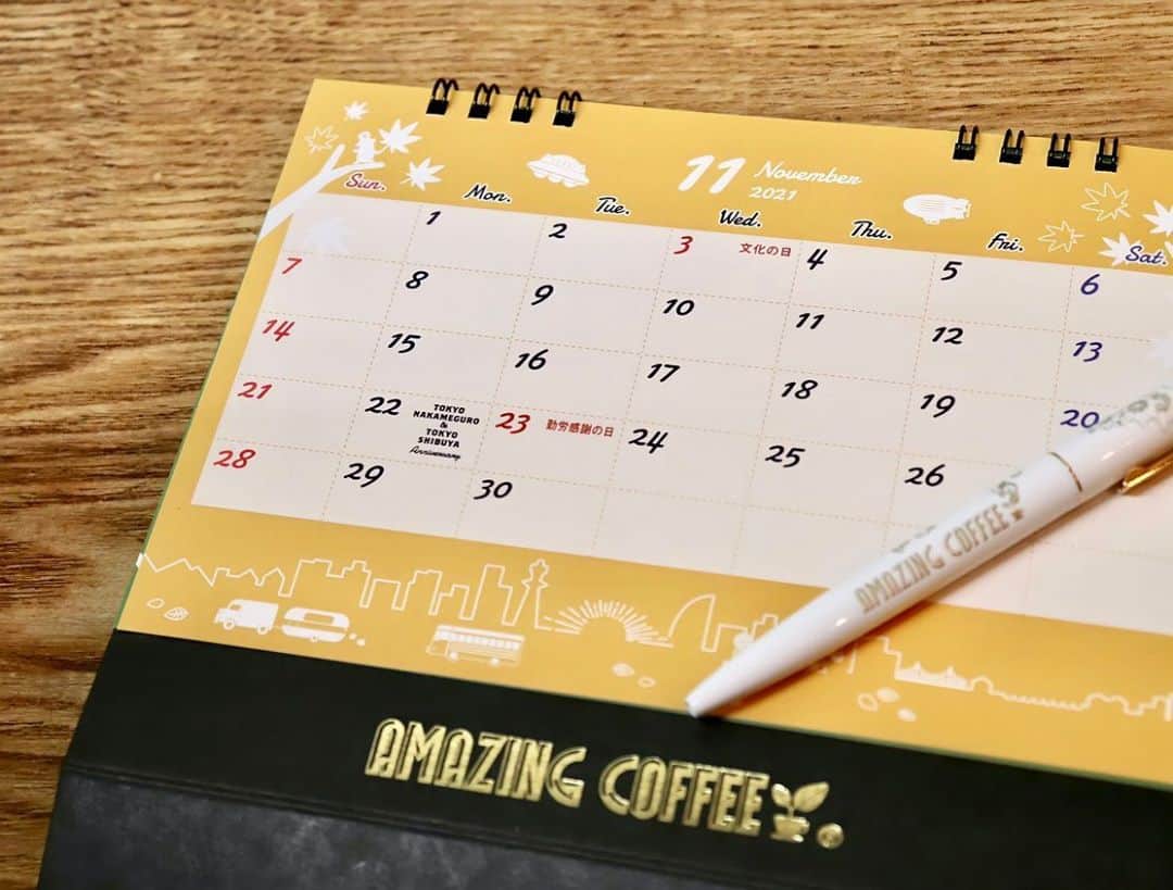 AMAZING COFFEEさんのインスタグラム写真 - (AMAZING COFFEEInstagram)「. 📦✨AMAZING COFFEE ONLINE🚙💨 . ONLINEよりなんと👀 AMAZING COFFEE初の卓上カレンダーが発売となります🗓 . 季節ごとにシトくんとその仲間たちが、あなたの毎日をHAPP🌱に彩ります🌈 . 2021年は丑年🐮 そんなモ〜モ〜な年を、AMeCOのカレンダーと一緒に過ごしませんか？💁🏻💁🏻‍♀️ . 2021年も皆様の素敵なLIFEに寄り添えるAMAZING COFFEEであることを願って…✨✨ . 【商品名】 AMAZING COFFEE 2021カレンダー . 【販売価格】 ¥1,000(税込) . 【販売開始日】 11月8日(日)12:00〜 . ※商品詳細につきましては、AMAZING COFFEE ONLINEを商品ページをご覧下さい。 . #AMAZINGCOFFEE #AMAZINGCOFFEEONLINE #AMeCO #アメコ #マメT #ONLINE #カレンダー #2021」11月1日 8時00分 - amazing_coffee_official