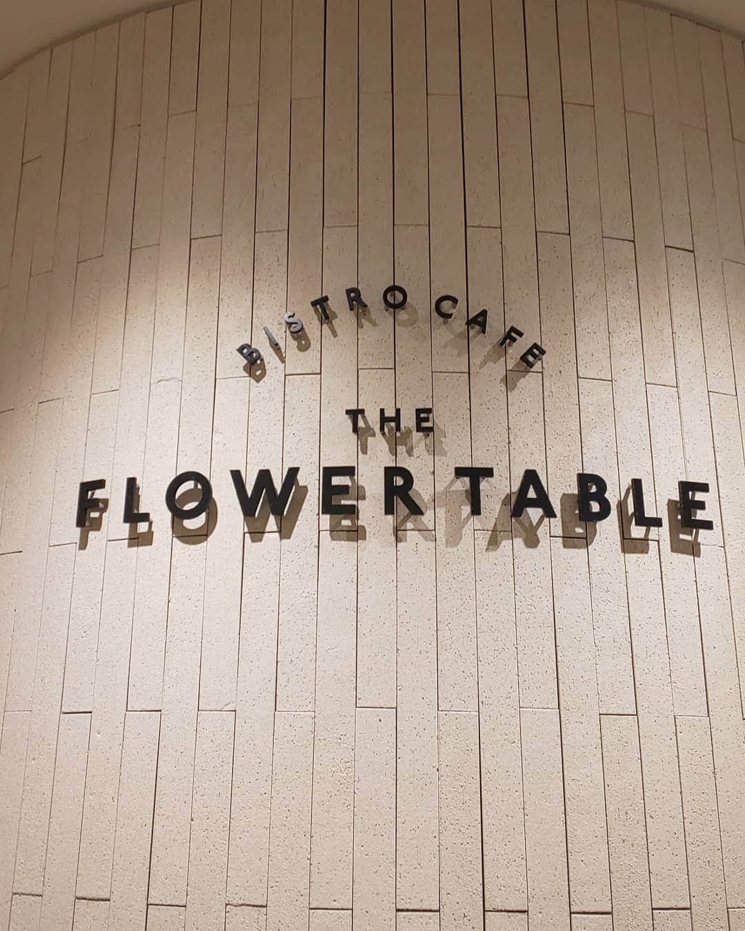 もーさんさんのインスタグラム写真 - (もーさんInstagram)「(*˙︶˙*)☆*° ☆☆☆ 名古屋三越3Ｆにある可愛いカフェ☕ ・  📍Bistro cafe THE flower table @the_flower_table  ・ 最近寒くなって来たので😃 温かいドリンク♡ ・ ◎ホットカフェ・モカ ￥781 ・ 可愛いラテアート付き💕💕 ・ ふわふわのクリームで甘くて美味しかったよ〜♡♡ ・ これからの季節にピッタリ！ ・ パフェと一緒に頂きました🤗 ・ ・ ～＊～＊～＊～ #フラワーテーブル#theflowerstable #カフェモカ#名古屋カフェ#栄カフェ#名古屋三越3F #名古屋ランチ#栄ランチ#名古屋インスタ交流会 #cafemiru #あいなご#ナゴレコ#genic_cafe #travel_cafe #aumoグルメ #uwasalabo #cafemiru #名古屋カフェ部 #名古屋カフェ巡り #グルメディア#東海のカフェ時間 #おでかけちゃん #コーヒー#cafe#フォトジェニックブース #温かいドリンク#愛知カフェ#名古屋グルメ#アンバサダー」11月1日 8時04分 - mouusan