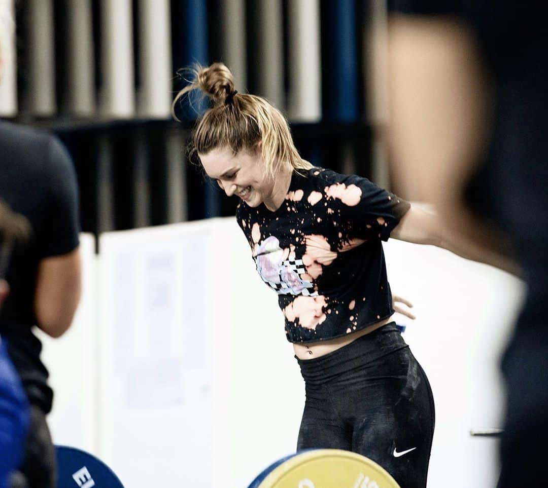 マッティ・ロジャーズのインスタグラム：「Halloween 2018, where I had to ask if I was “allowed” to wear my spooky shirt in the Worlds training hall in Turkmenistan. I did it.... and I had a great snatch day 🎃👻 HAPPY HALLOWEEN AKA MY FAVORITE HOLIDAY」