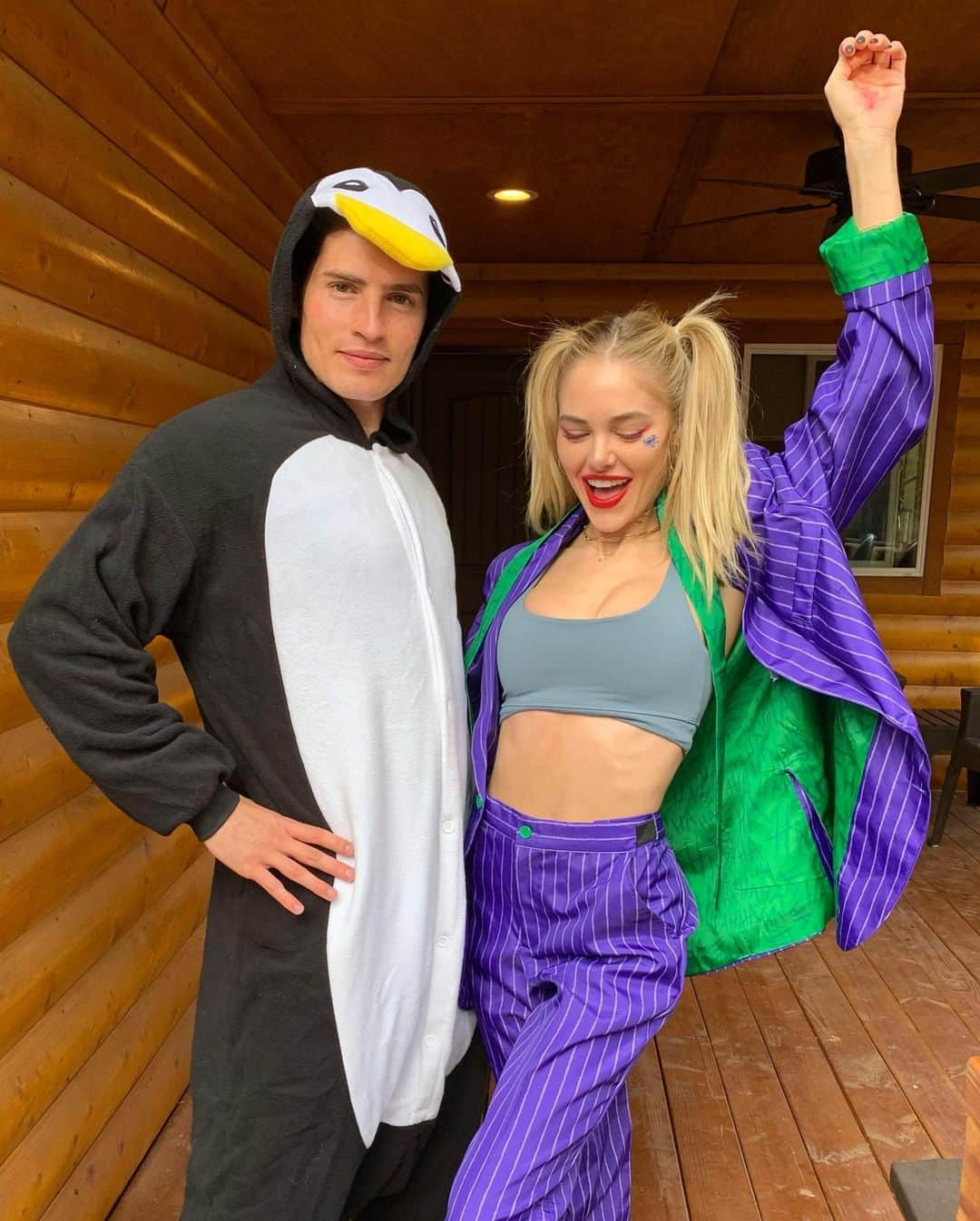 グレッグ・サルキンさんのインスタグラム写真 - (グレッグ・サルキンInstagram)「Even bad girls like penguins @michellerandolph」11月1日 8時21分 - greggsulkin