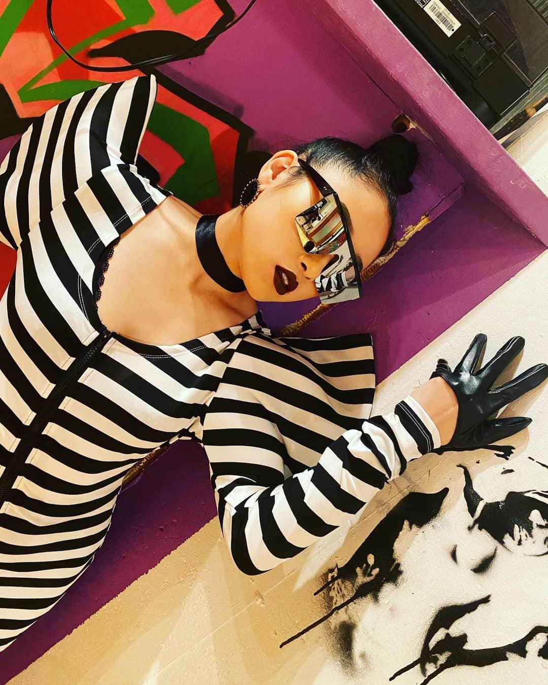 Ayanaさんのインスタグラム写真 - (AyanaInstagram)「_ ◼️◻️◼️◻️◼️◻️◼️◻️ 👗2020 Halloween costume👗 . . 一応TelephoneのMVのgaga様がテーマ🤦‍♀️ . . @houseoforicci @oriccijapan @hikari_family #dance#dancer#vogue#voguer#halloween #halloweencostume#halloween2020#halloweendance #ladygaga#telephonefeatbeyoncé#prisoner #prisonercostume#blackandwhite#japan #japanesehalloween#japanesegirl#houseoforicci #houseoforiccijapan#theoricciway#HIKARIfamily#ayanaoricci」11月1日 8時55分 - ananay__a