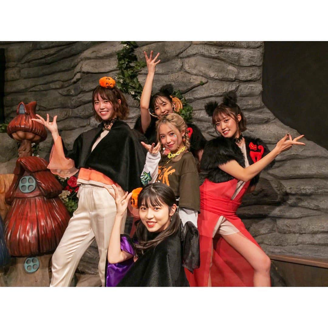 彩香さんのインスタグラム写真 - (彩香Instagram)「＊ #SPOOKYPUMPKIN2020  ありがとうございました🥳🎃👻 マイメロディちゃんとのコラボ、最高に楽しい時間でした！！！ そして会いたかったみなさんにお会いできて本当に嬉しかったです✨ @lyricalschool さん @negicco_official さん @yufu_terashima さん @dance_for_philosophy さん 本当にありがとうございました🙏🏻✨ 次は皆さん全員と写真を撮りたい😭‼️ 今回ご一緒できた皆さんとまた会えますように！！！ ＊ ＊ ＊ #サンリオ #サンリオピューロランド #マイメロ #マイメロディ ちゃん#ハロウィン#lyricalschool さん #negicco さん #寺嶋由芙 さん #フィロソフィーのダンス さん」11月1日 9時30分 - saika_ringomusume