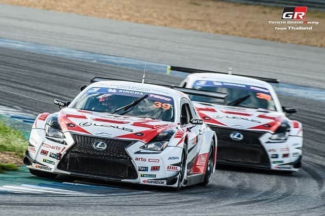 Toyota team thailandさんのインスタグラム写真 - (Toyota team thailandInstagram)「🏆🏆DOUBLE CHAMP 🏁🏁DOUBLE CLASSES🏆🏆  TOYOTA Gazoo Racing Team Thailand ฟอร์มแรง คว้าแชมป์ ซูเปอร์คาร์ 2 รุ่นซ้อน Thailand Super Series 2020 R.1-2 Class: GTM Car: Lexus RC-F GT3 🚗Car No.39 - ณัฐวุฒิ เจริญสุขะวัฒนะ (วัว)  Race 1: 🏆CHAMPION🏆 (7th Overalls)  Race 2: 🏆CHAMPION🏆 (8th Overalls) 🚗Car No.38 - ณัฐพงษ์  ห่อทองคำ (แมน) // อัครพงษ์ อัคนีนิโรธ (เอ็กซ์)  Race 1:🥈 2nd in Class (9th Overalls)  Race 2:🥈 2nd in Class (10th Overalls)  Class: GT3 Car: Lexus RC-F GT3 🚗Car No.19 - สุทธิพงศ์ สมิตชาติ (อาร์โต้) // มานัต กุละปาลานนท์ (ต้น)  Race 1: 8th in Class (11th Overalls)  Race 2: 8th in Class (9th Overalls)  Class: GTC Car: GR Supra 🚗Car No.37 - มานัต กุละปาลานนท์ (ต้น)  Race 1: 5th in Class (5th Overalls)  Race 2: 🏆CHAMPION🏆 (2nd Overalls) 🚗Car No.19 - สุทธิพงศ์ สมิตชาติ (อาร์โต้)  Race 1: 6th in Class (7th Overalls)  Race 2: 4th in Class (5th Overalls) #อยากเห็นคนไทยหัวใจมอเตอร์สปอร์ต #TeamWork #ThaiTeam #TOYOTAGazooRacingteamThailand #CheerThai #ThaiPride #ไม่เชียร์ไทยแล้วจะเชียร์ใคร #แข่งรถ #นักแข่ง #ทีมคนไทย #Car #RaceCar #LexusRCF #TOYOTA86 #SuperCar #CHR #Supra #Corolla #GR #TGR #GazooRacing」11月1日 20時26分 - toyotagazooracingteamthailand