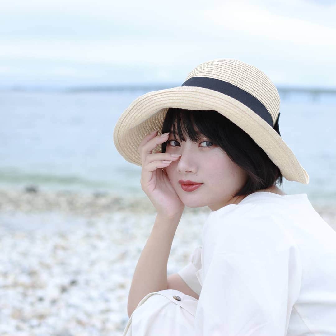 寺岡初音 のインスタグラム：「𝑷𝒐𝒓𝒕𝒓𝒂𝒊𝒕﻿ ﻿ ﻿ １ヶ月ほど撮影等のお仕事をお休みしておりましたが﻿ 11月から復活しました✌️﻿ ﻿ ﻿ これからも出会いに感謝し﻿ 撮影頑張っていきます❣️﻿ ﻿ ﻿ 何卒よろしくお願いします✨﻿ ﻿ ﻿ ﻿ ✉️お仕事依頼はDMで受け付けております﻿ ﻿ ﻿」